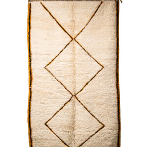 Luxurious Natural Wool Rug - Timeless Berber Craftsmanship