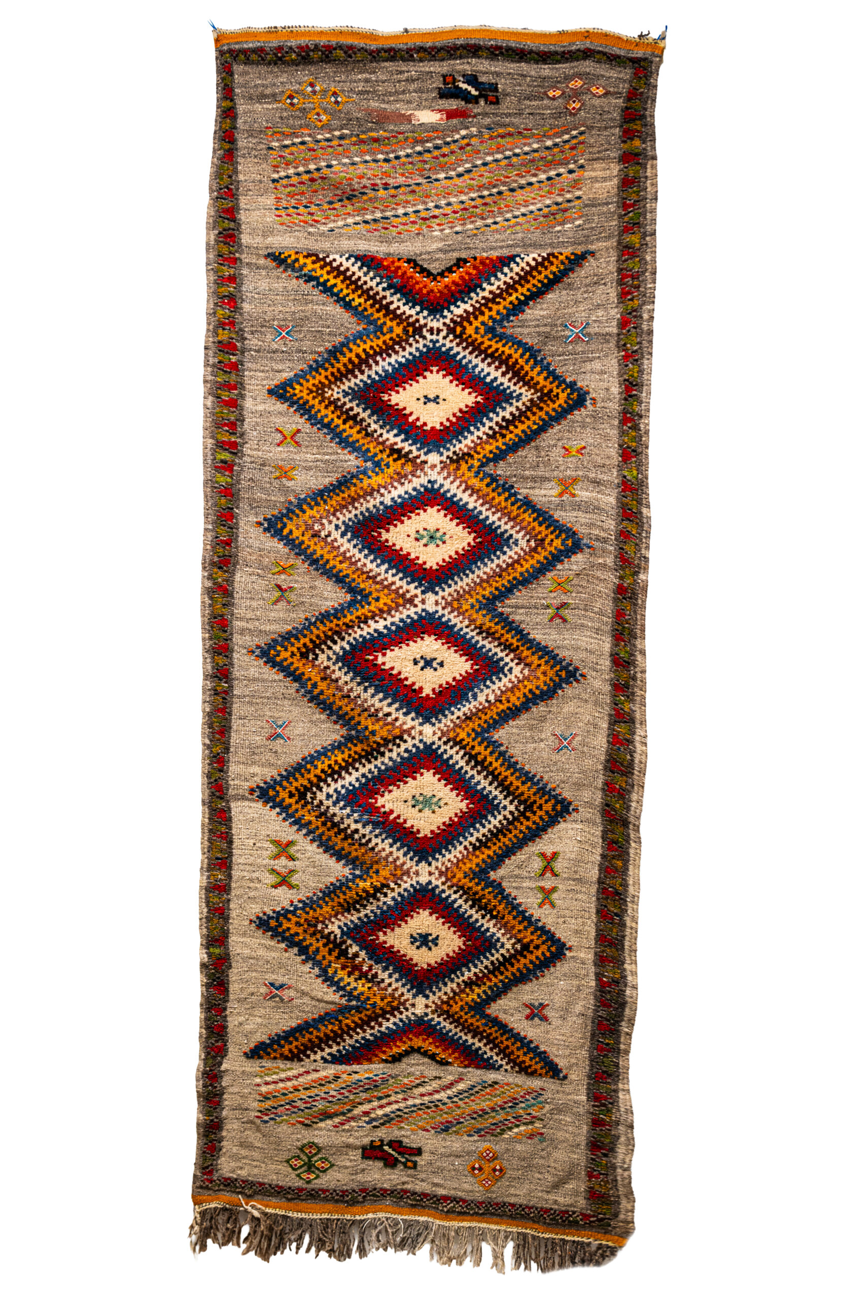 Classic Taznakht Geometry: The prominent zig-zag diamond pattern