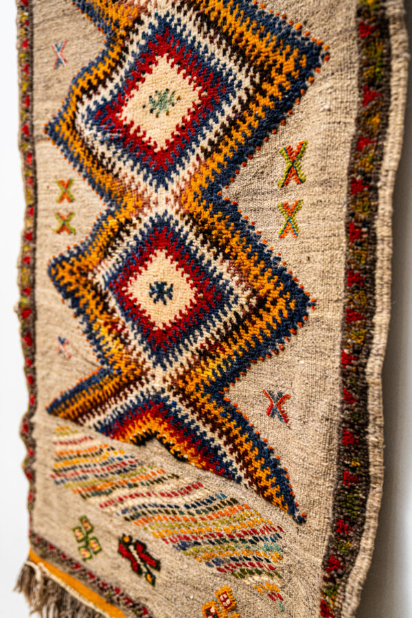 Classic Taznakht Geometry: The prominent zig-zag diamond pattern - Image 3
