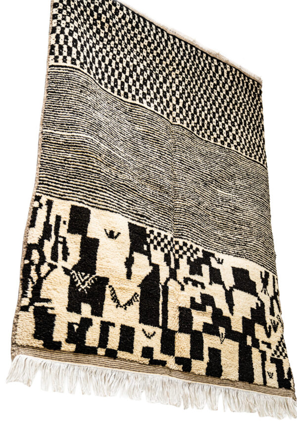 Moroccan Berber Carpet - Black & White Mixed-Technique Area Rug - Image 4