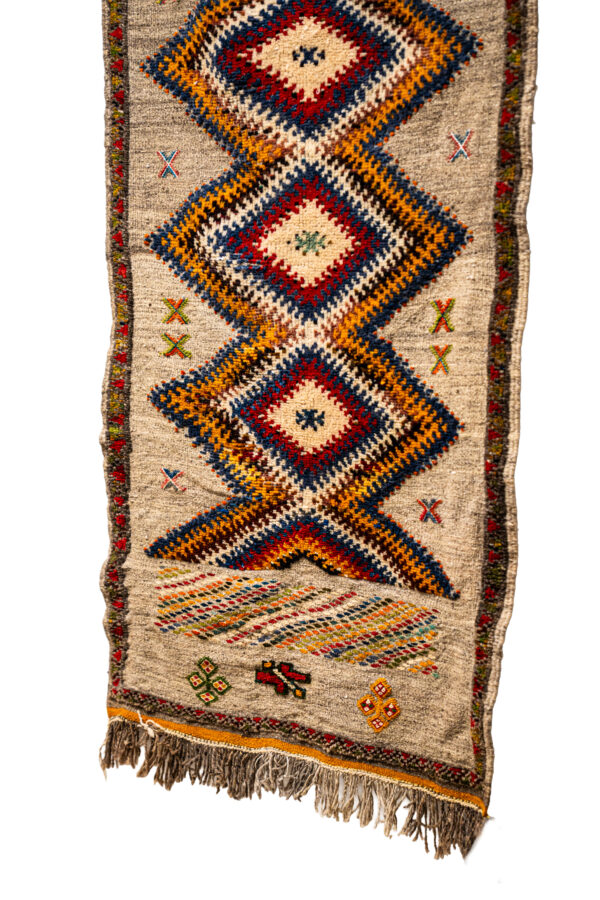 Classic Taznakht Geometry: The prominent zig-zag diamond pattern - Image 4