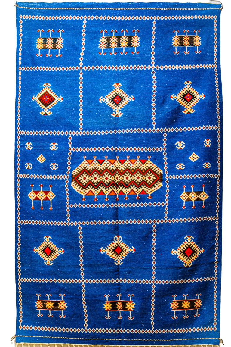 Luxurious Taznakht Kilim | Saturated Royal Blue Field with Central Medallion