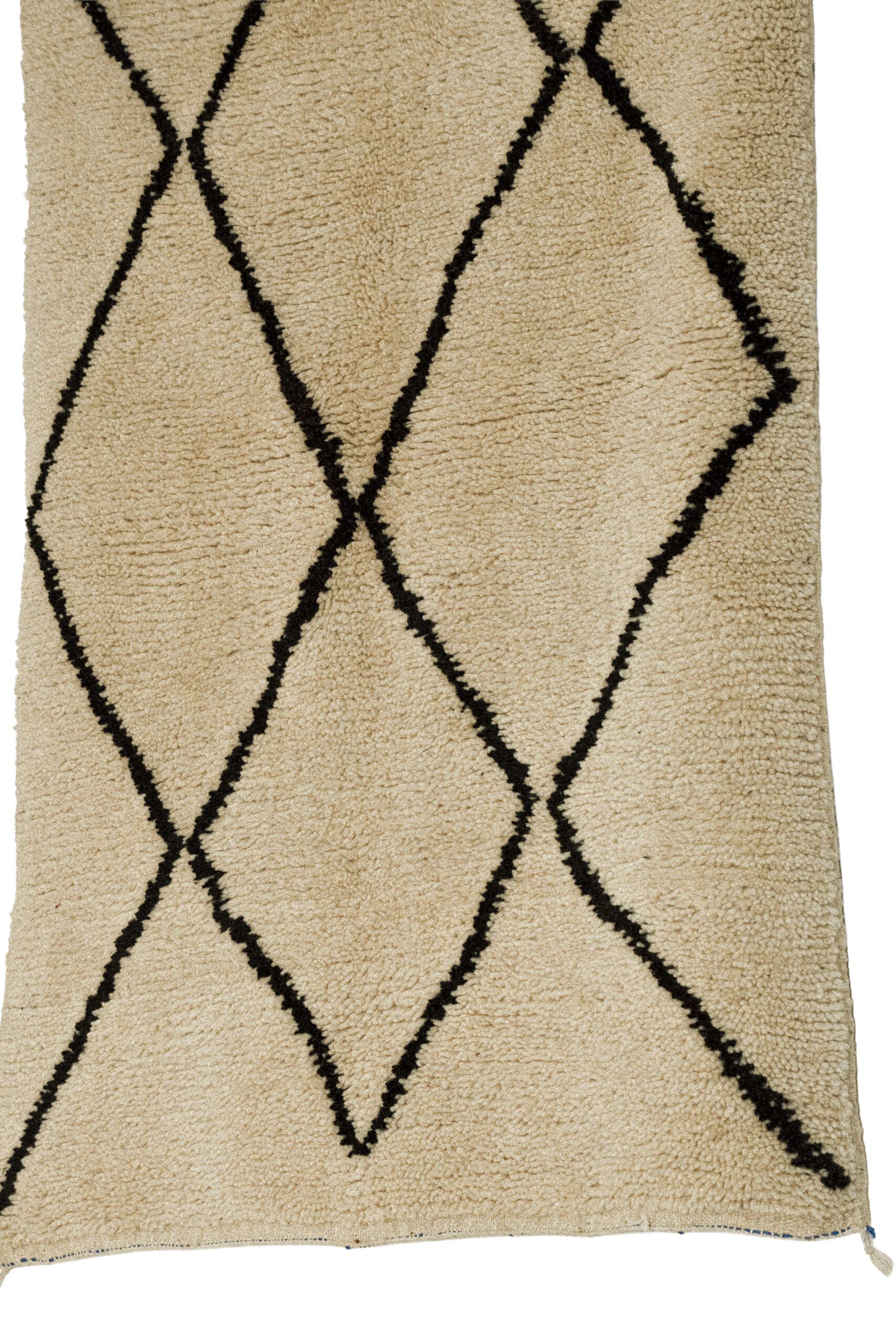 Authentic Berber Wool Rug – Classic Beni Ourain Diamond Lattice Accent - Image 3