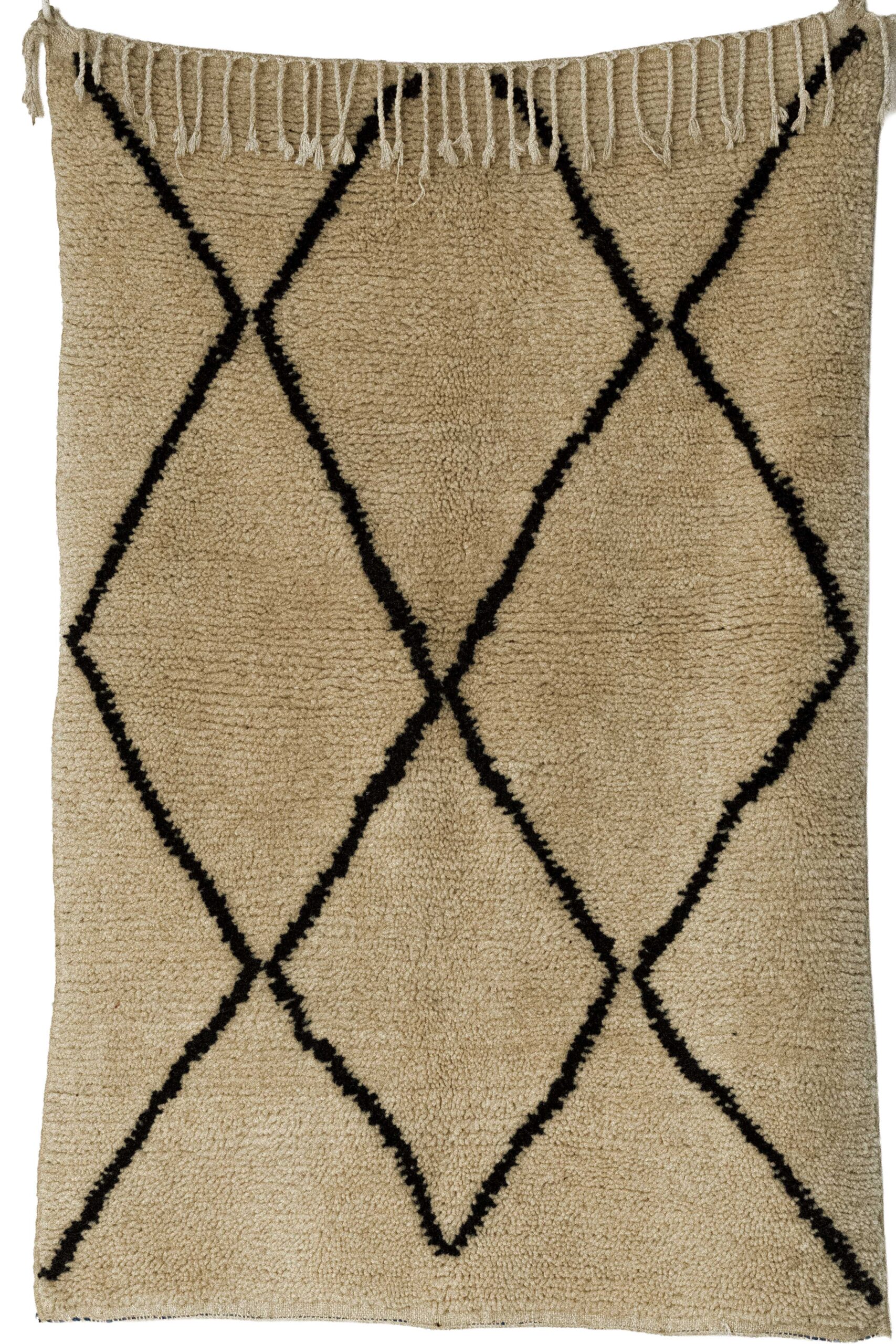 Authentic Berber Wool Rug – Classic Beni Ourain Diamond Lattice Accent